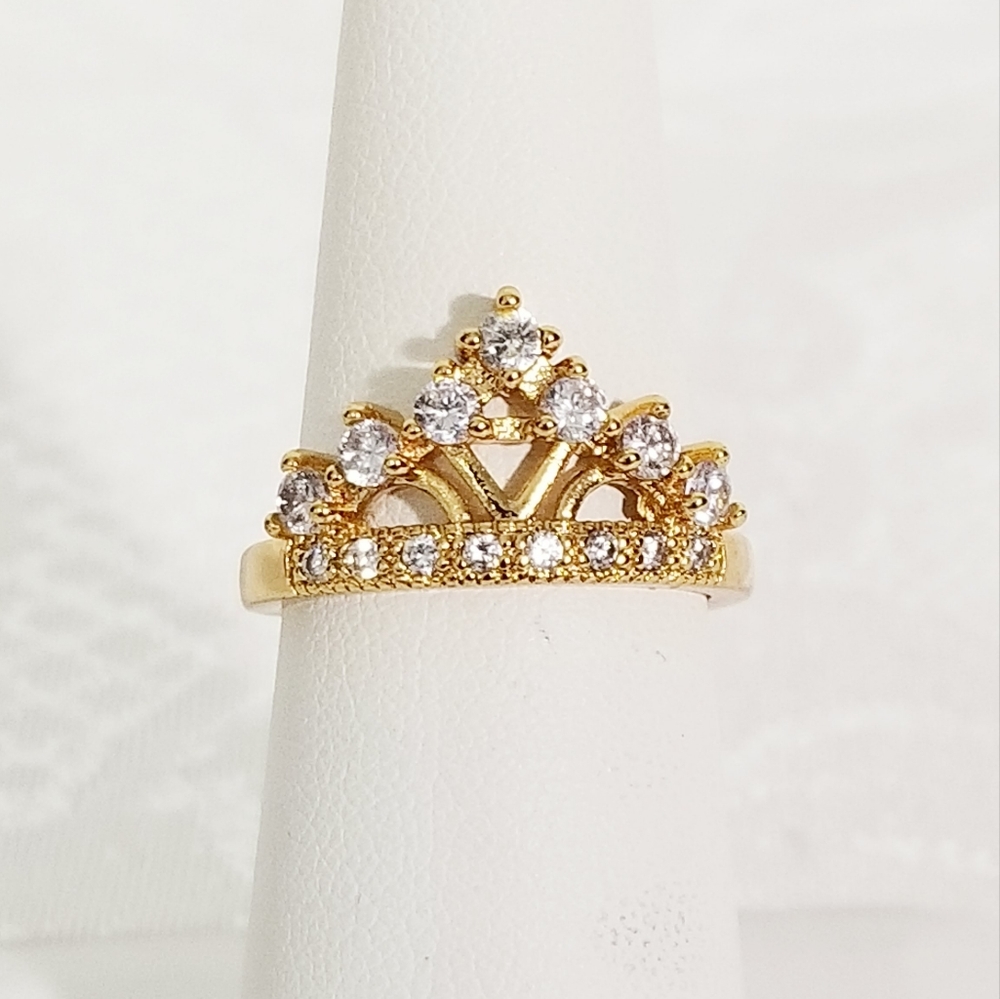 Crown Women's Ring. Size 14K Gold Plated. New